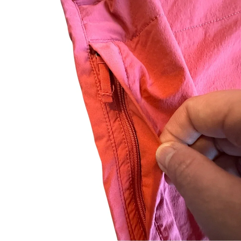 The North‎ Face Shorts Men's Size 32 Red Nylon Spandex Performance Shorts